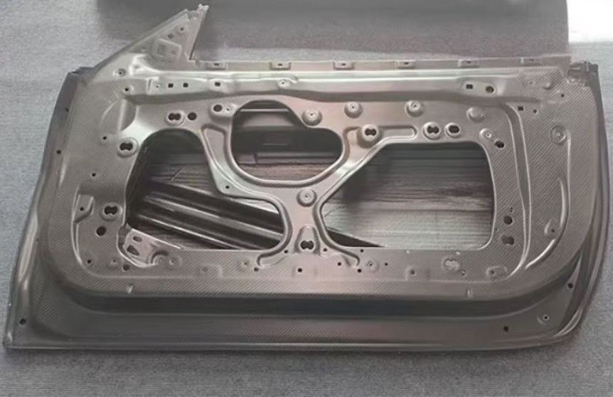 Für BMW G82 M4 Dry Carbon Autotür rechts oder links 2020-