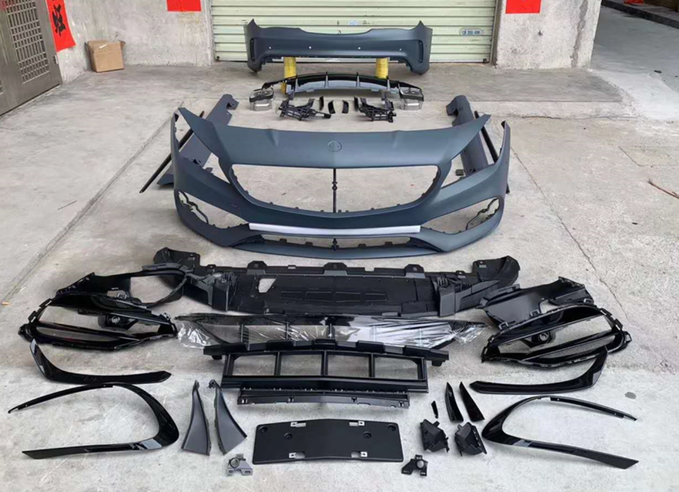 Mercedes-Benz CLA W117 Upgrade-Kit auf CLA45 AMG Style